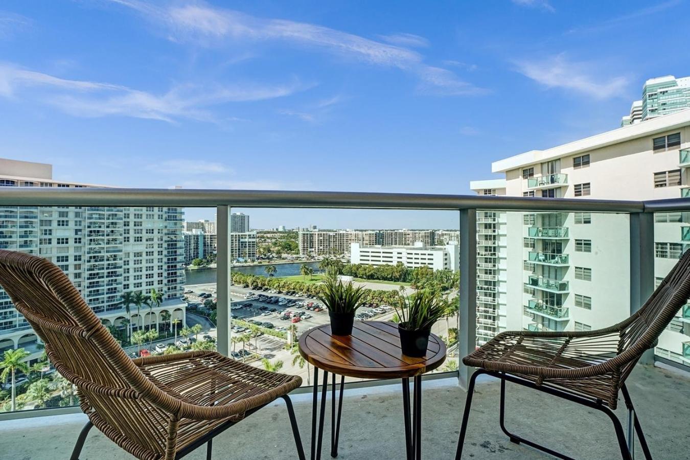 2Bd Condo Christmas Retreat Pool Beachside ฮอลลีวูด ภายนอก รูปภาพ
